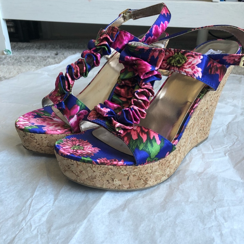 Floral Wedges!